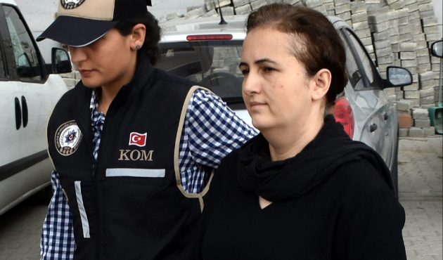 FETÖ'nün "altın çocuğu"nun eşi tutuklandı...