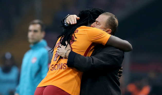 Gomis, Fatih Terim'e futbolcu önerdi!