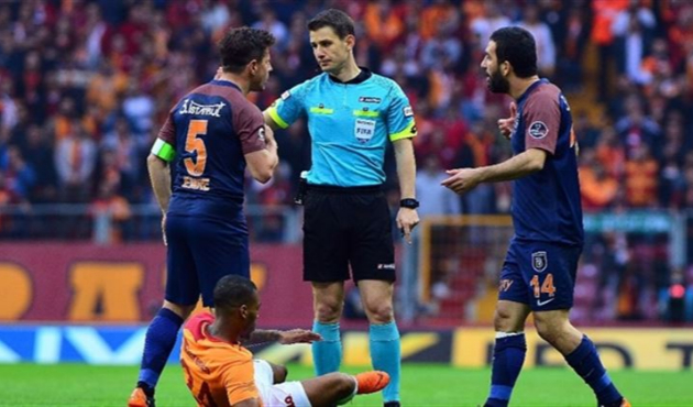 UEFA'dan Türk hakeme görev!