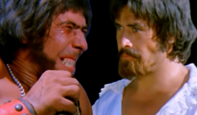 Battal Gazi filminde hata üzerine hata!