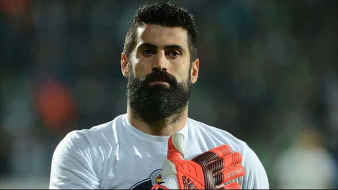 Volkan'dan Gökhan Gönül göndermesi: Ben doğuştan F.Bahçeliyim!