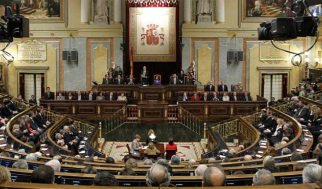 İspanya'da hükümet gensoru ile düşürüldü!
