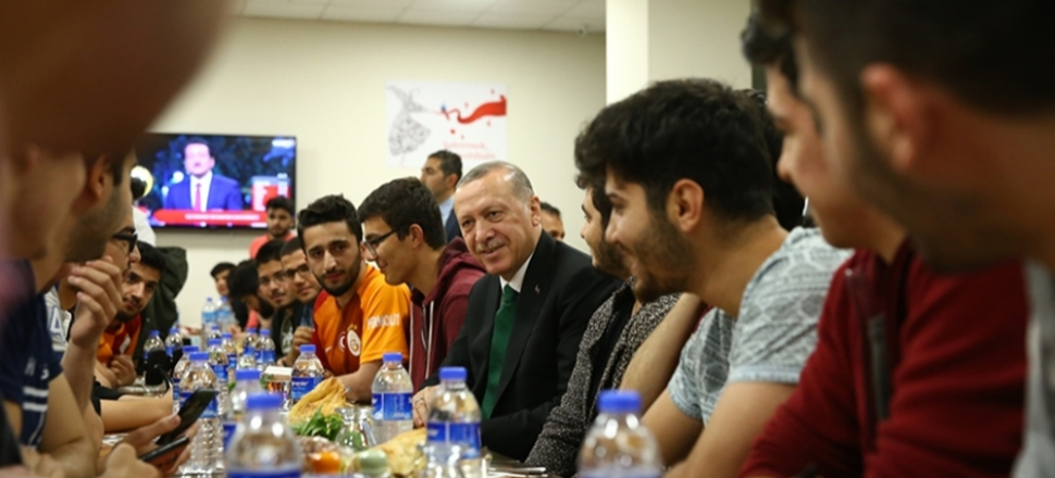 Erdoğan Twitter'dan gelen davete yanıt verdi...