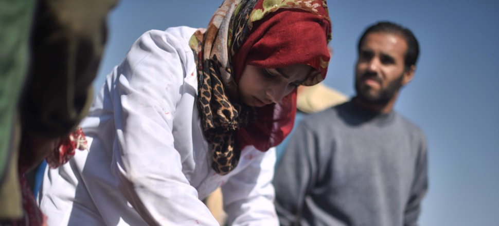 Filistin, gönüllü hemşire Razan'a ağlıyor...