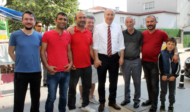 Komutanın alkışı İnce'yi rahatsız etti!
