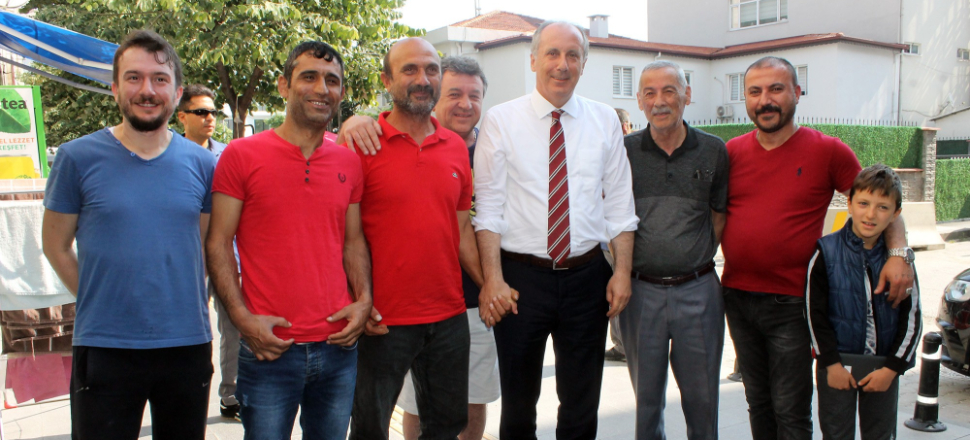 Komutanın alkışı İnce'yi rahatsız etti!