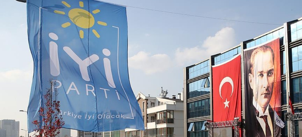 İYİ Parti Edirne 1'inci sıra adayı istifa etti!