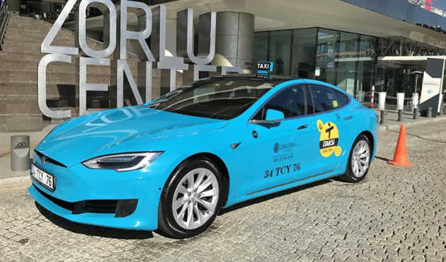 İstanbul'a turkuaz ve siyah taksiler geliyor!