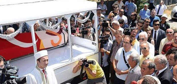 Turgay Şeren son yolculuğuna uğurlandı