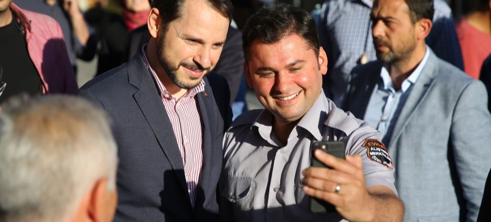 Bakan Albayrak'tan esnaf ziyareti...
