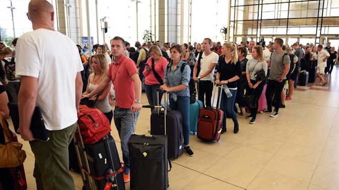 8 ayın ardından ilk Rus kafilesi Antalya'da