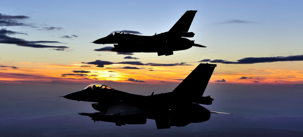 Türk F-16'ları PKK'nın Hakurk kampını vurdu!