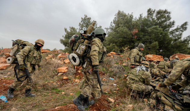 PKK'nın bıraktığı silahları TSK'ya teslim ettiler!