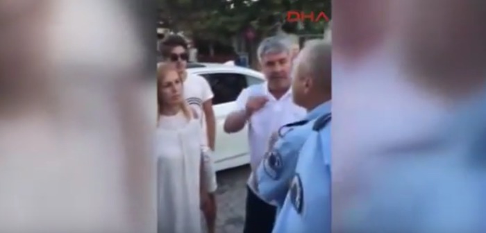 Polis haddini bildirdi! Hak gaspı yapan CHP'li vekile vatandaştan sert tepki / VİDEO