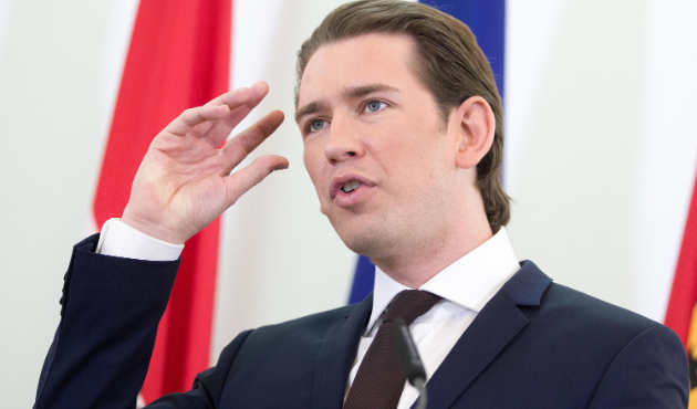 Kurz haddini iyice aştı! Camileri kapatıyor...