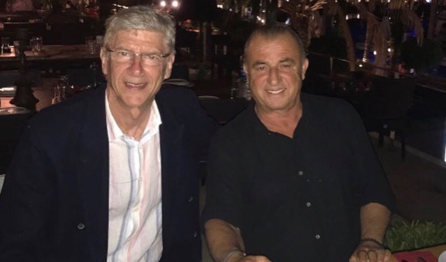Wenger, Fatih Terim'e oyuncu önerdi!