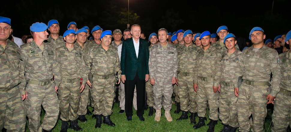 Cumhurbaşkanı Erdoğan Komando Tugayı'nda!