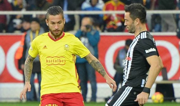 Galatasaray'da yerli futbolcu avı!
