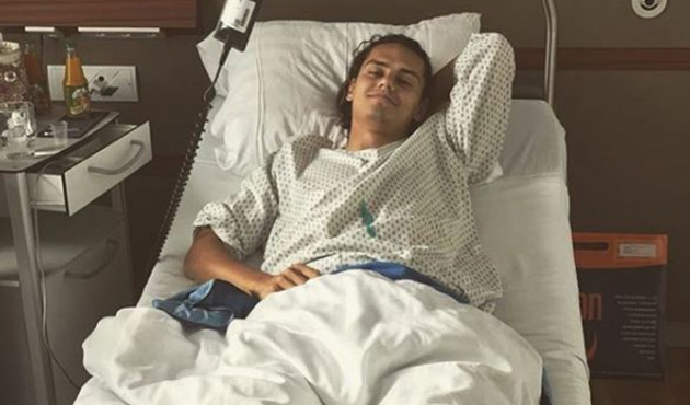 Enes Ünal ameliyat oldu!