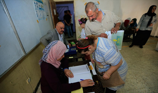 Irak'ta şüpheli yangın... Oylar duman oldu!