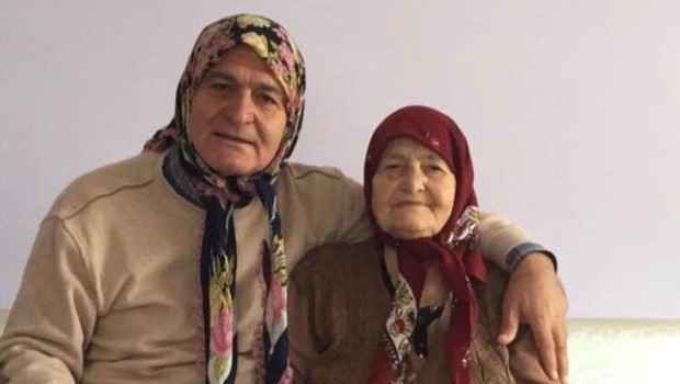 Gören şaştı kaldı! Trabzonspor Başkan adayı başörtüsü taktı...