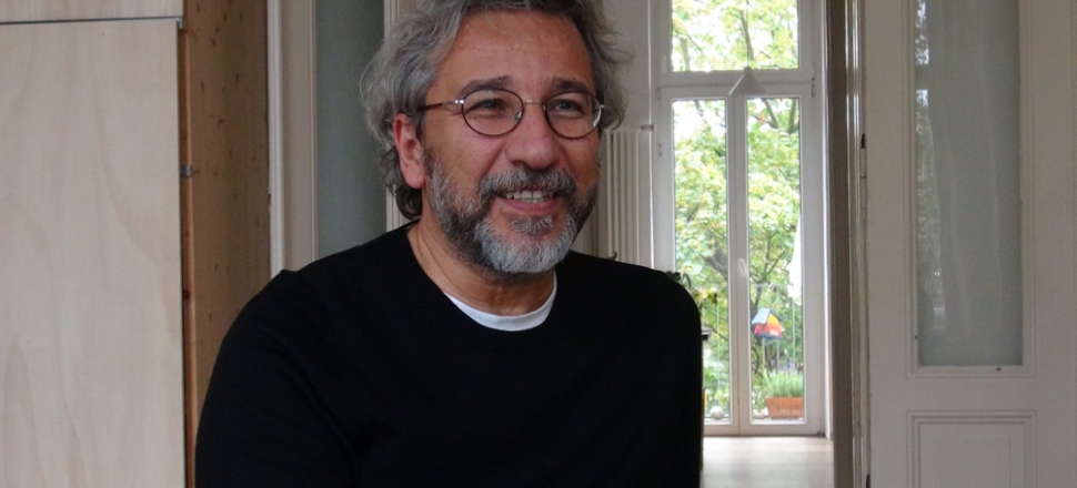 Firari Can Dündar'dan o gence dava...