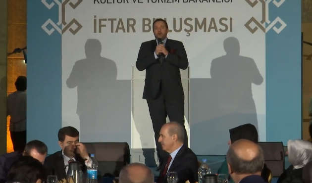Genel Müdür Karahan'dan müthiş Makber performansı!