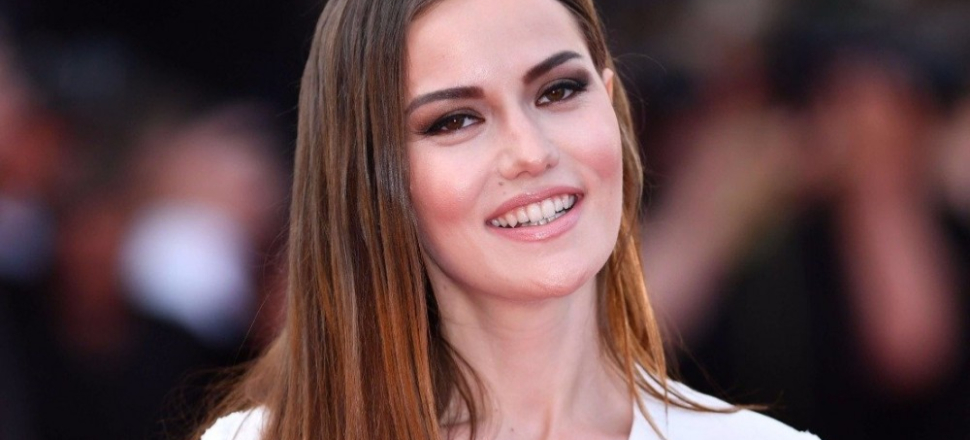 Fahriye Evcen, tüm meslektaşlarını geride bıraktı!