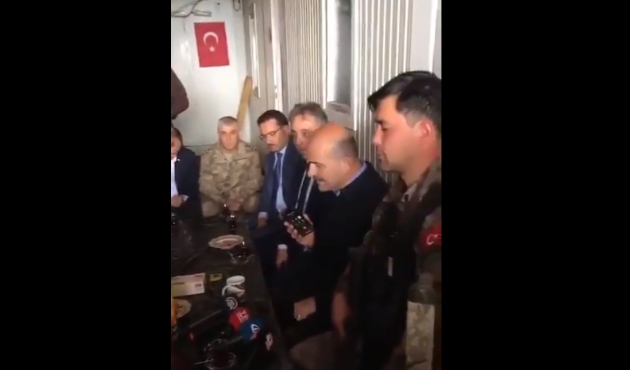 Cumhurbaşkanı Erdoğan Yüksekova'daki askerlerle bayramlaştı