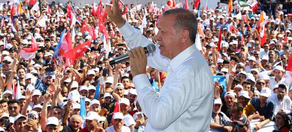 Erdoğan'dan "Demirtaş" çıkışı: Şu seçim geçsin, aday olma şartları arasına tutukluluğu da koyacağız