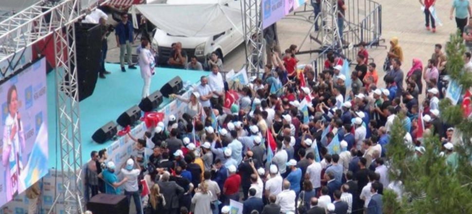 Akşener'e Mardin mitinginde büyük şok...