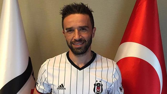 Gökhan Gönül'e imza töreni! Vodafone Arena'ya çıkıyor
