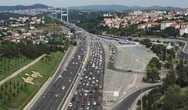 İstanbul trafiğinde bayram ziyareti yoğunluğu