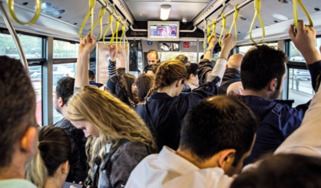 Metrobüste tacize 7 yıl hapis!