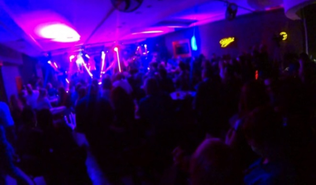 Gece kulübündeki kavgada biber gazlı katliam!