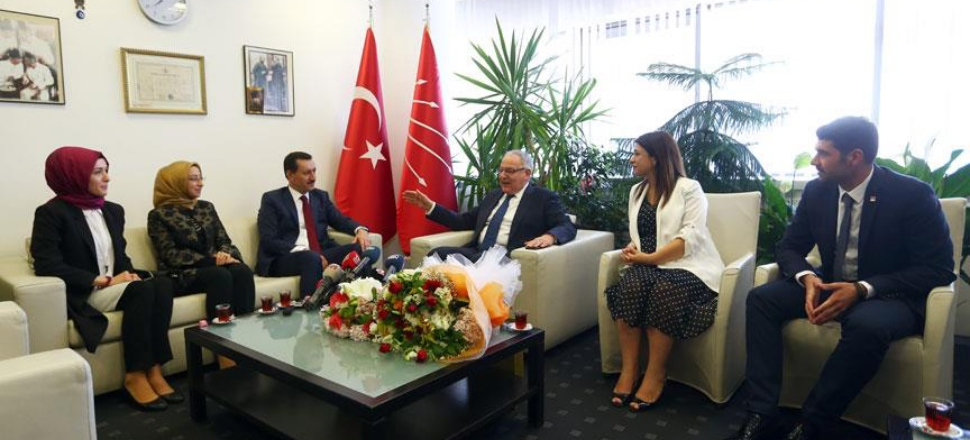 AK Parti'den CHP'ye bayram ziyareti!