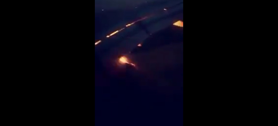 Suudi futbolcuları taşıyan uçağın motoru yandı...
