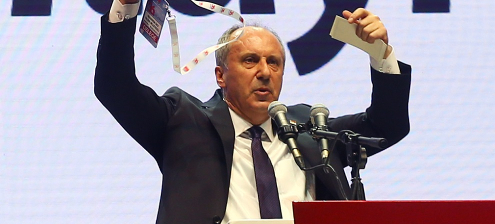 Her gün "Cuma Namazı" kıldığını açıkladı!