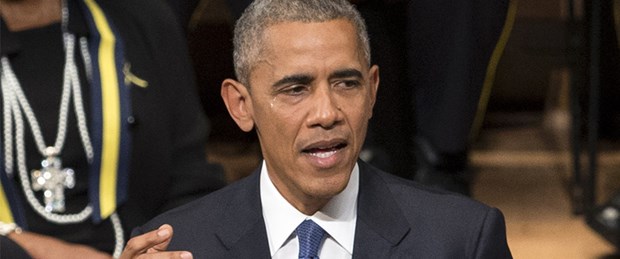 Obama, gözyaşlarını tutamadı...