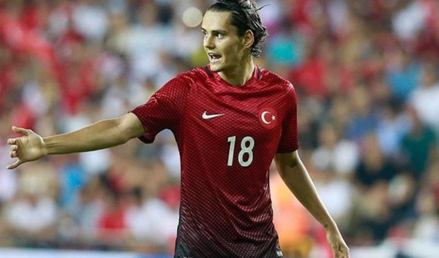 Beşiktaş genç oyuncunun peşini bırakmıyor!