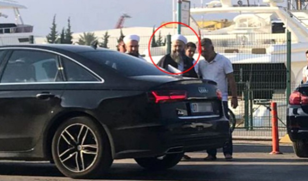 Cübbeli Ahmet Hoca'nın yat sefası...