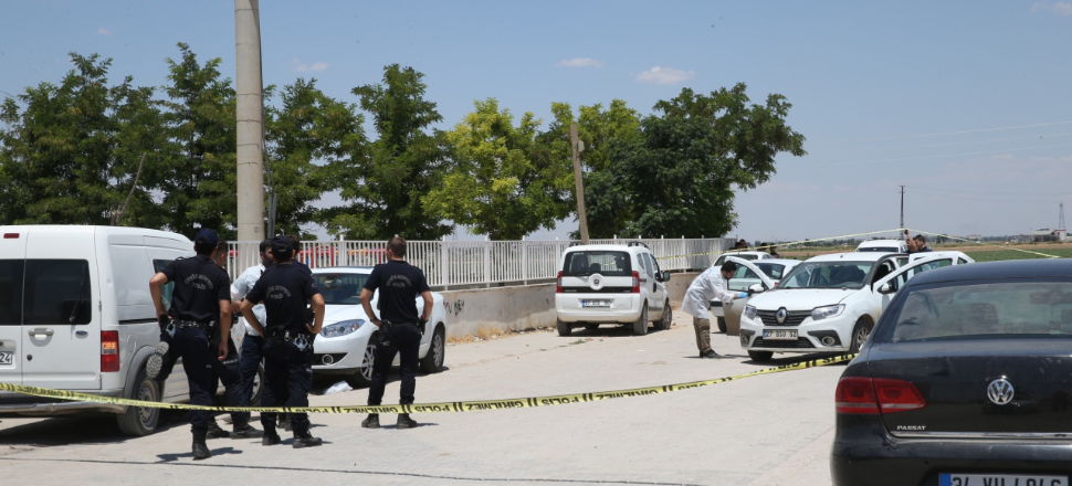 Suruç'ta içinde mühürlü oy bulunan otomobil!