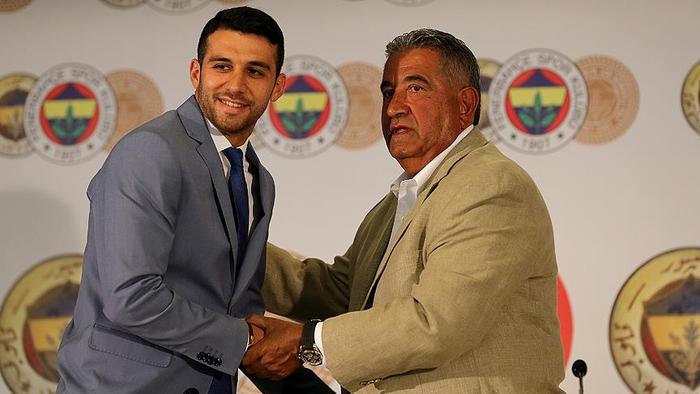 İsmail Köybaşı resmen Fenerbahçe'de...