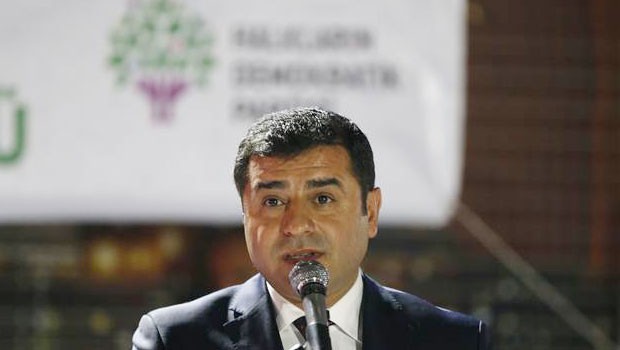 Demirtaş'tan geri vites... 'Dün yaptığım bir yanlışı düzeltmek istiyorum'
