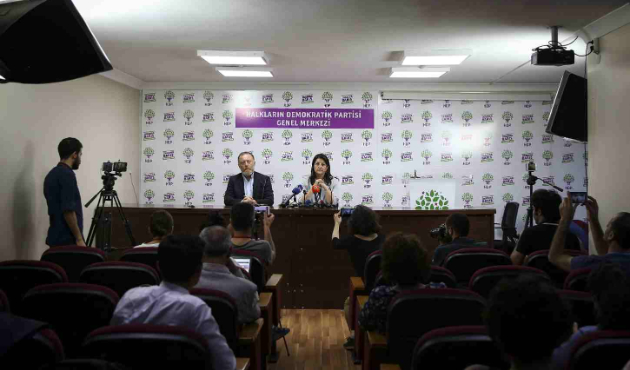 HDP'liler şaşkın, siyasi analistler şaşkın!