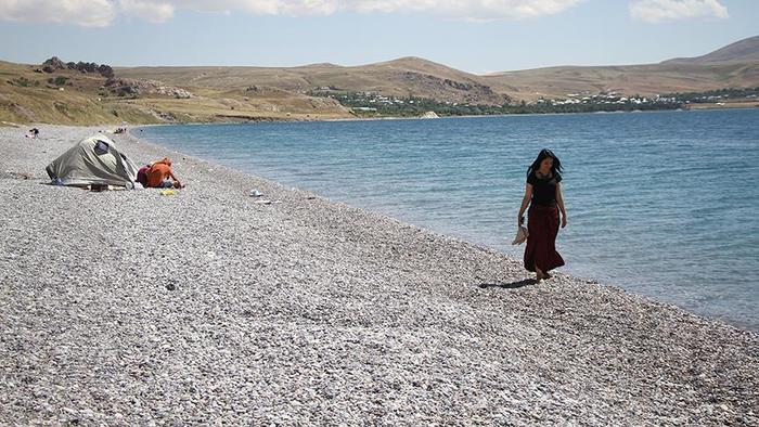 Bu kadar, bu kadardı Akdeniz... Artık Van'ın da mavi bayraklı plajı var!