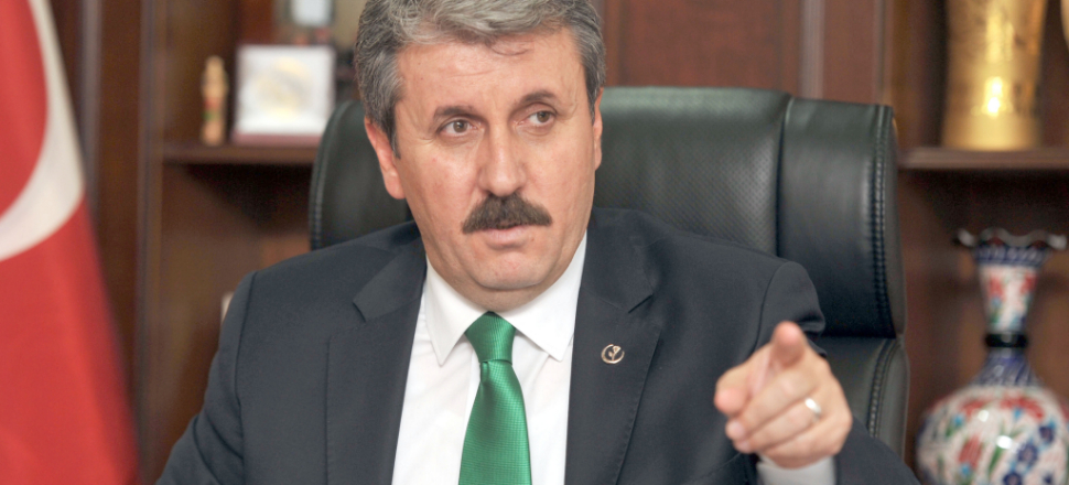 Destici'den bedelli askerlik çıkışı!