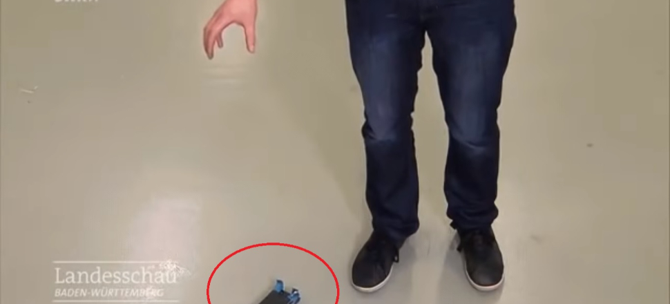 Bu kılıf telefonunuzu dört bacak üstüne düşürüyor!