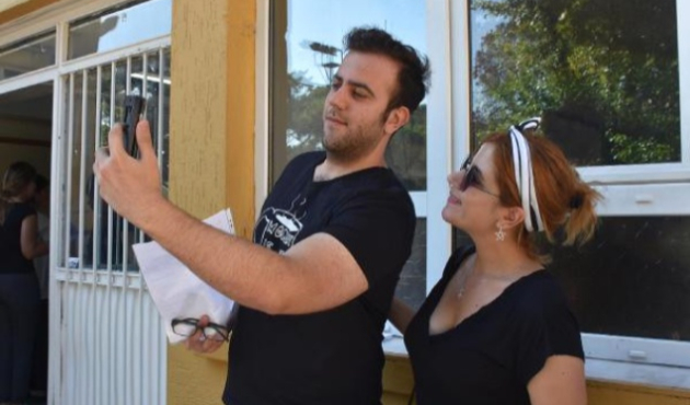Tanımadığı öğrencinin sınava girmesini sağladı!