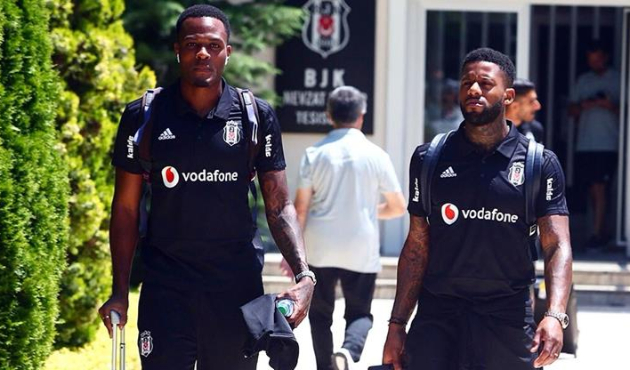 Beşiktaş, yurt dışı kampı için Slovakya’ya gitti